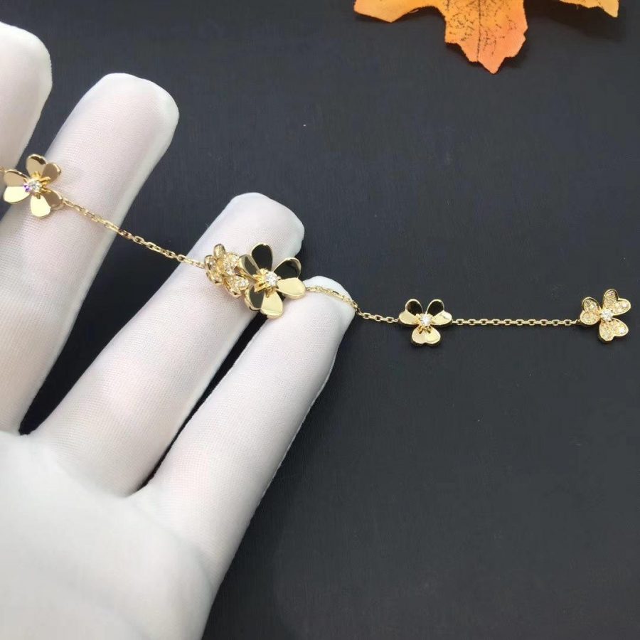 Aura FRIVOLE GOLD 5 FLOWERS ARMBAND