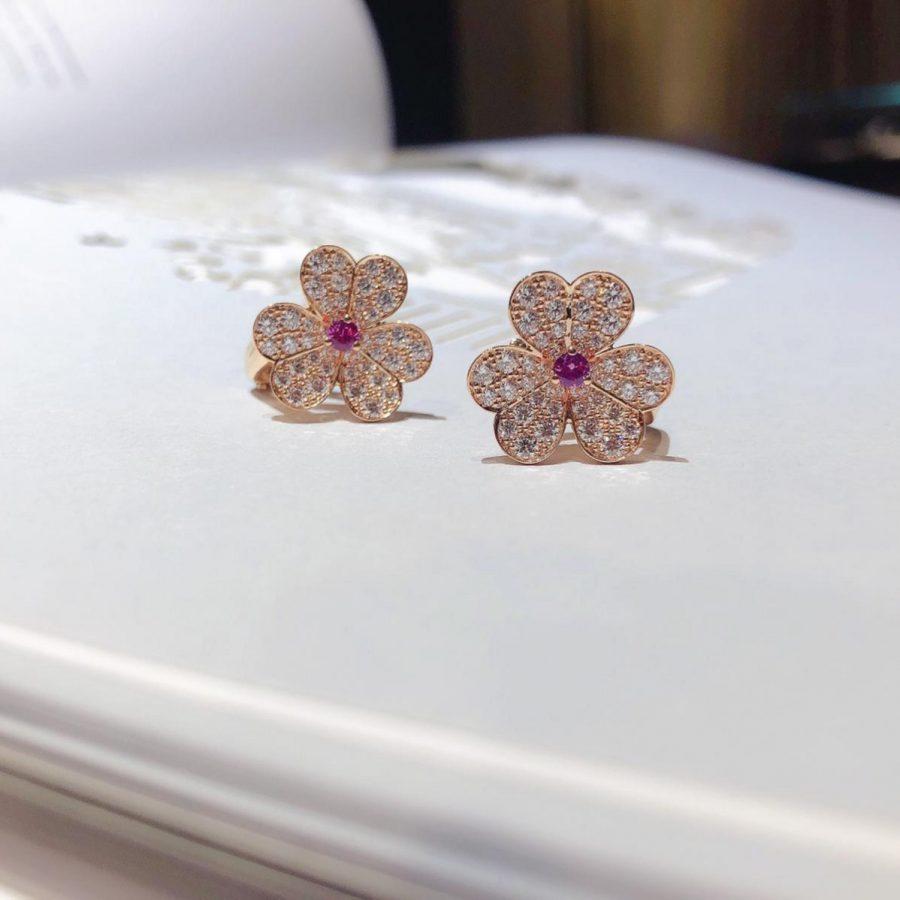 Aura FRIVOLE PINK GOLD FLOWER DIAMOND EARRINGS