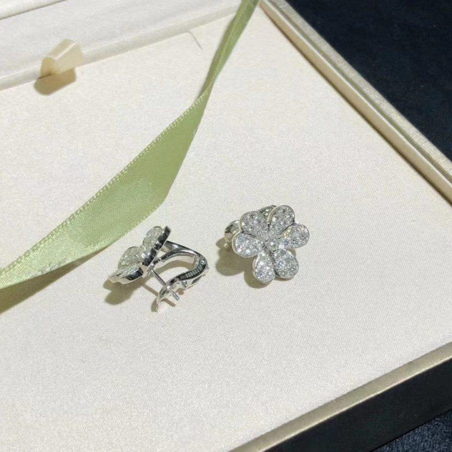 Aura FRIVOLE SILVER FLOWER DIAMOND EARRINGS