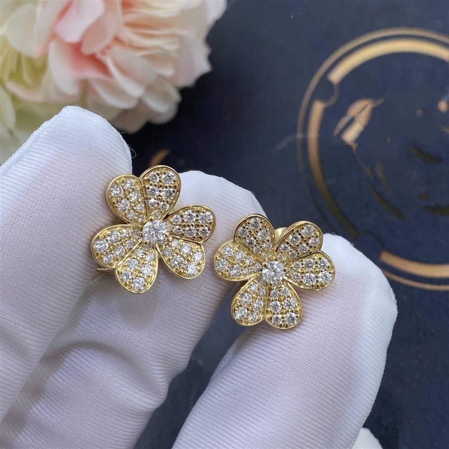 Aura FRIVOLE GOLD FLOWER DIAMOND EARRINGS