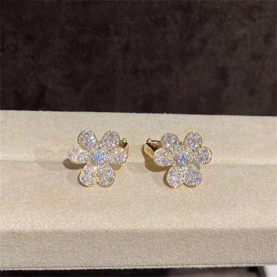 Aura FRIVOLE GOLD FLOWER DIAMOND EARRINGS