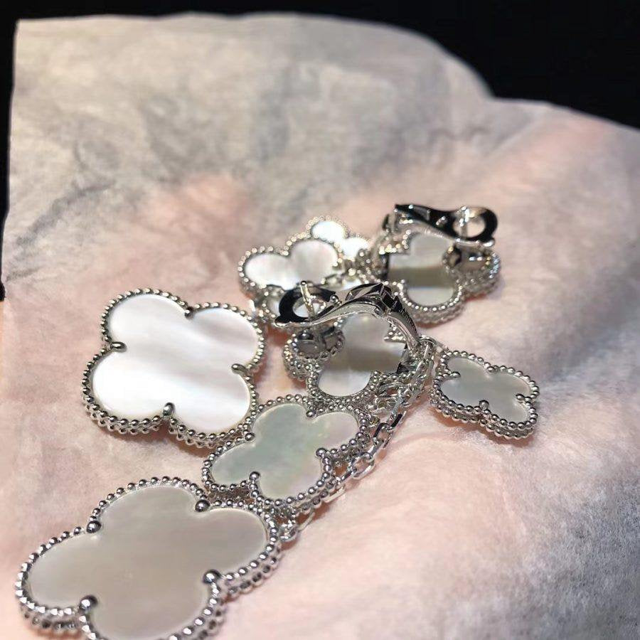Aura CLOVER EARRINGS WHITE MOP 4 MOTIFS SILVER