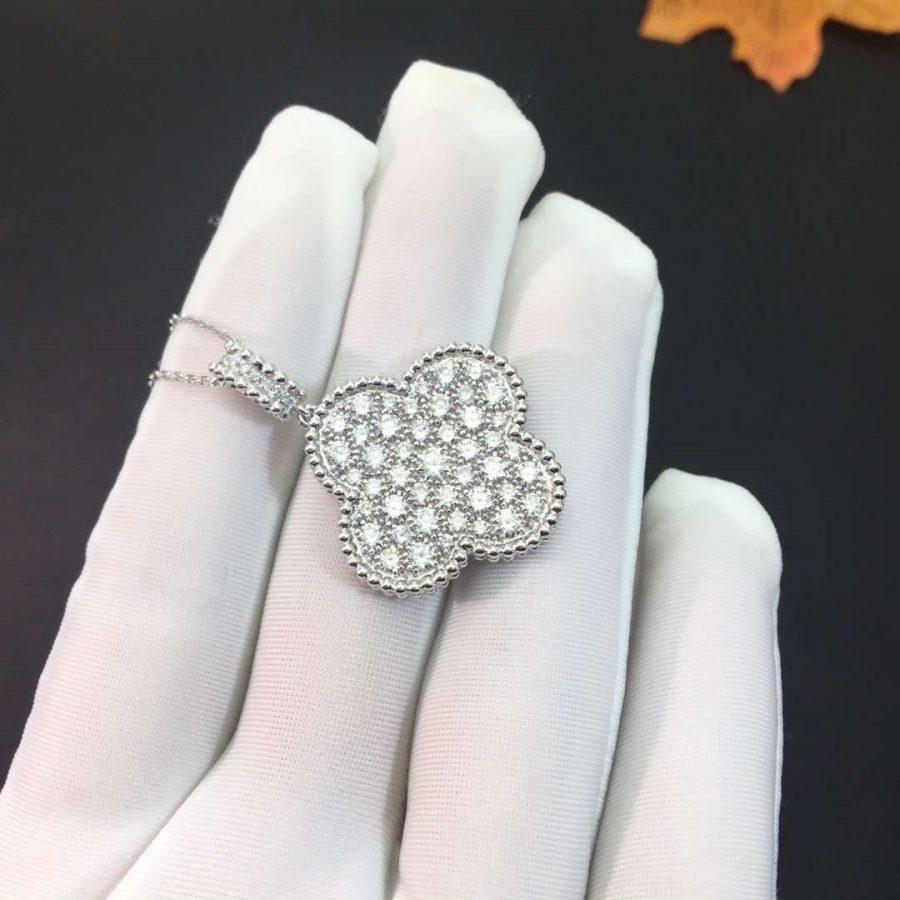 Aura CLOVER 25MM SILVER FULL DIAMOND BIG CLOVER NECKLACE