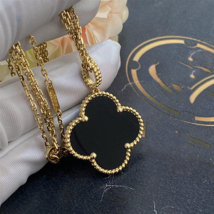 Aura CLOVER 25MM GOLD ONYX BIG CLOVER NECKLACE