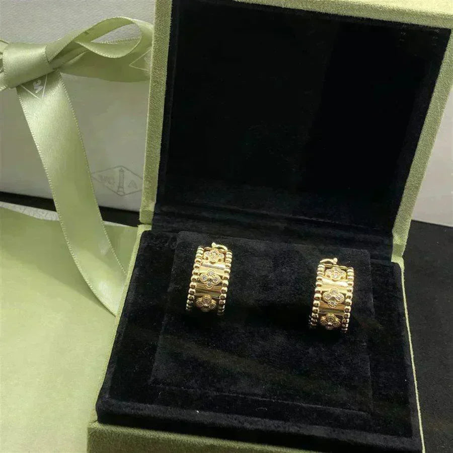 Aura PERLEE DIAMOND EARRINGS