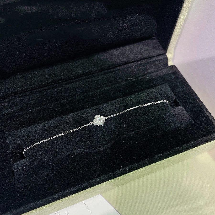 Aura CLOVER  SINGLE FLOWER BRACELET SILVER
