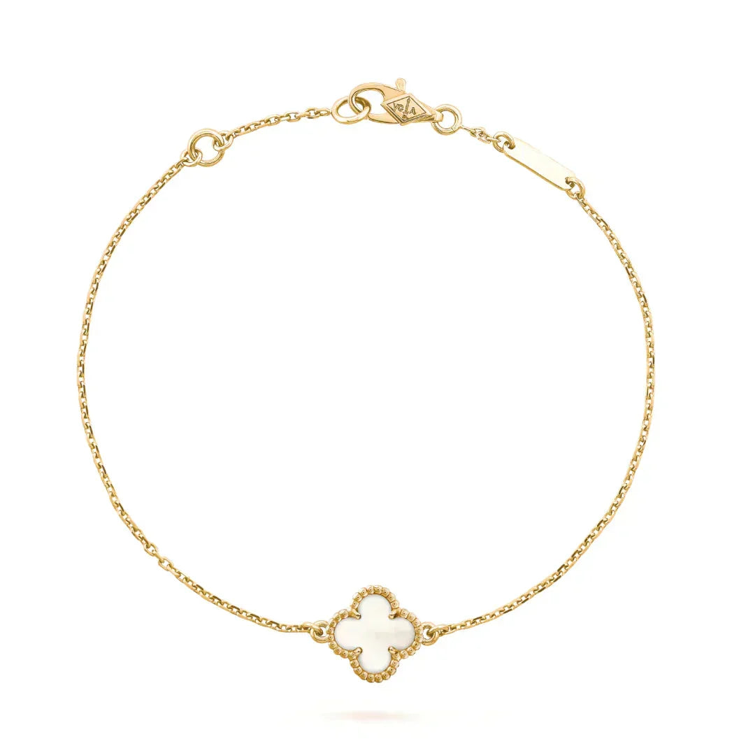 Aura CLOVER WHITE MOP SINGLE FLOWER BRACELET