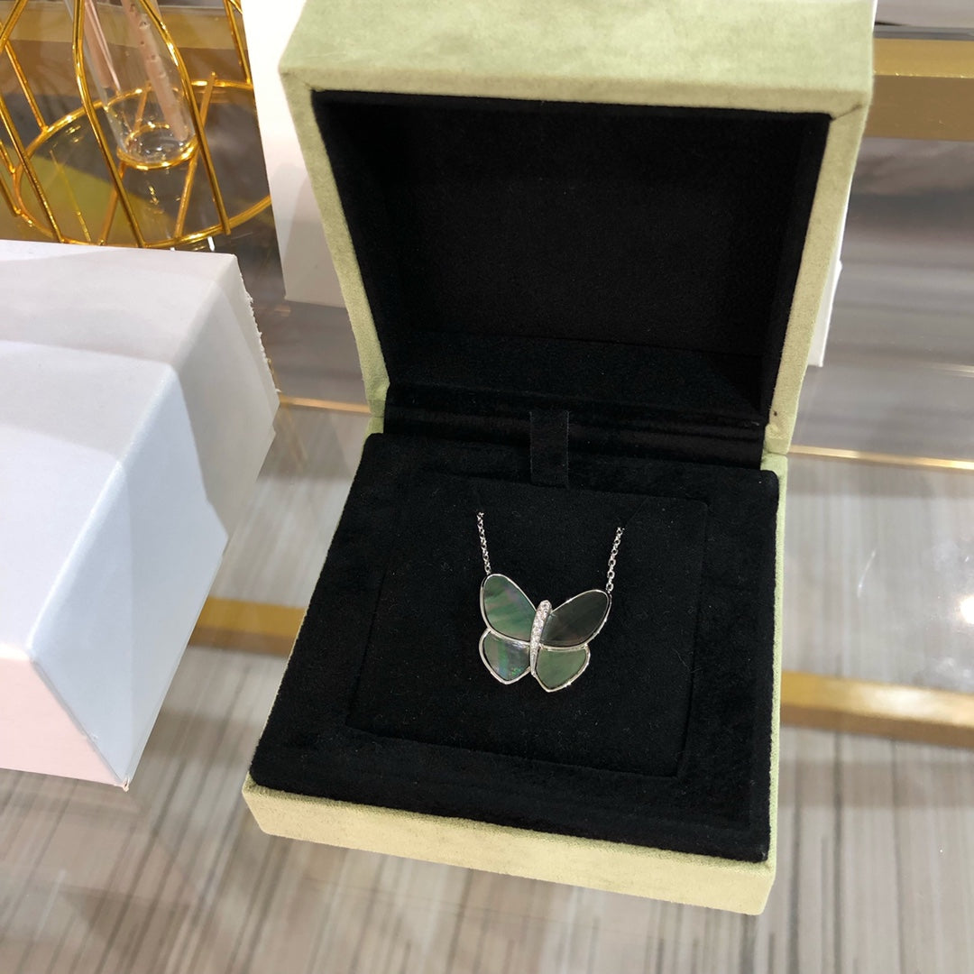 Aura LARGE BUTTERFLY SILVER PENDANT DIAMOND NECKLACE