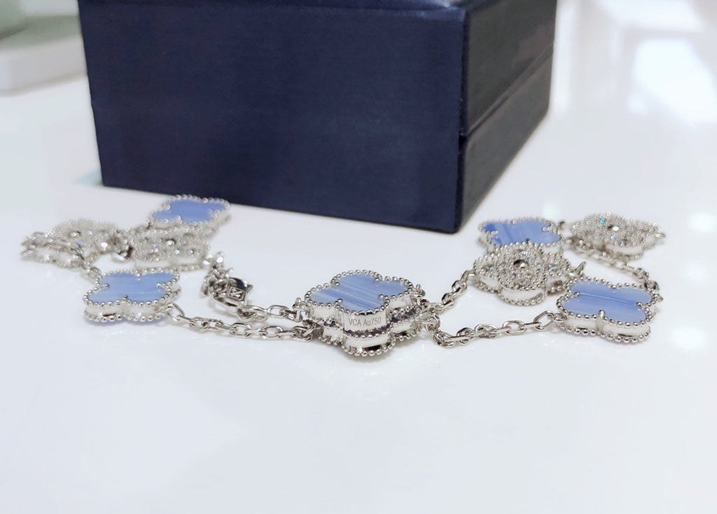 Aura CLOVER 10 MOTIFS CHALCEDONY DIAMONDS SILVER NECKLACE