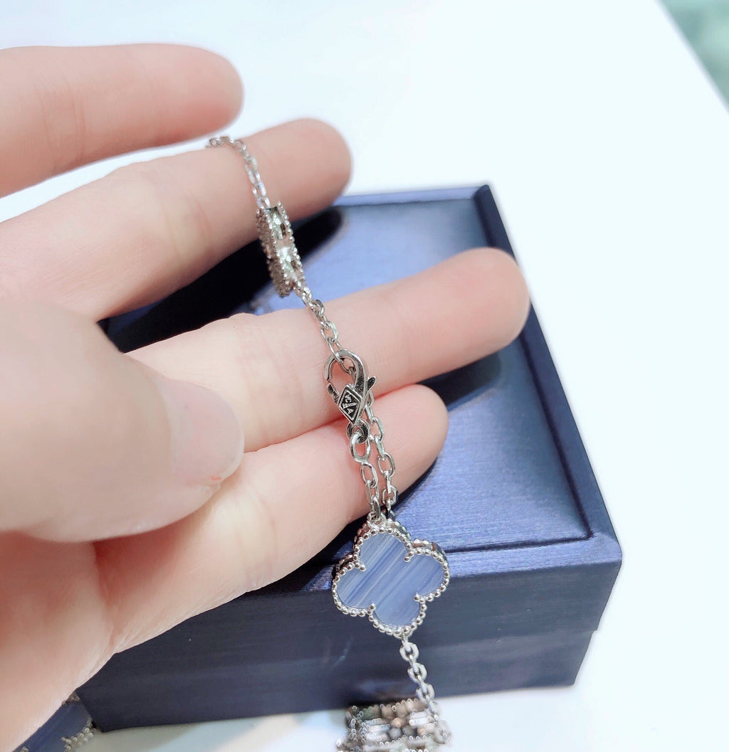 Aura CLOVER 10 MOTIFS CHALCEDONY DIAMONDS SILVER NECKLACE